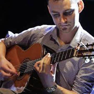 Patrick Doocey, traditional irish guitar player
