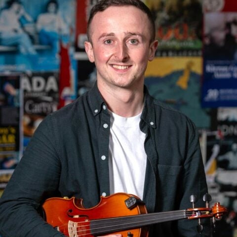 Dylan Carlos - Irish fiddle musician