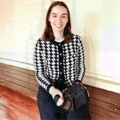 Doireann Nic Mhathúna image